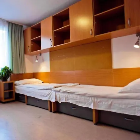 Hostel Urbannest Private