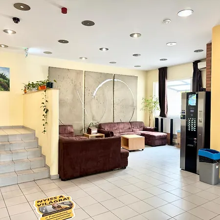 Urbannest Private Vandrerhjem *