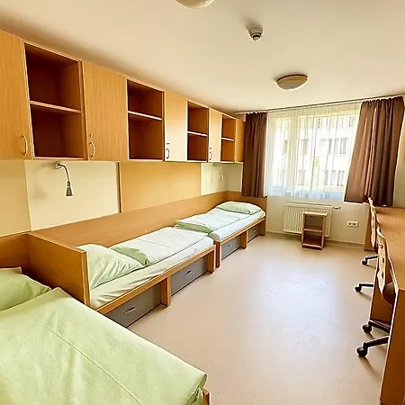 Urbannest Private Ostello *